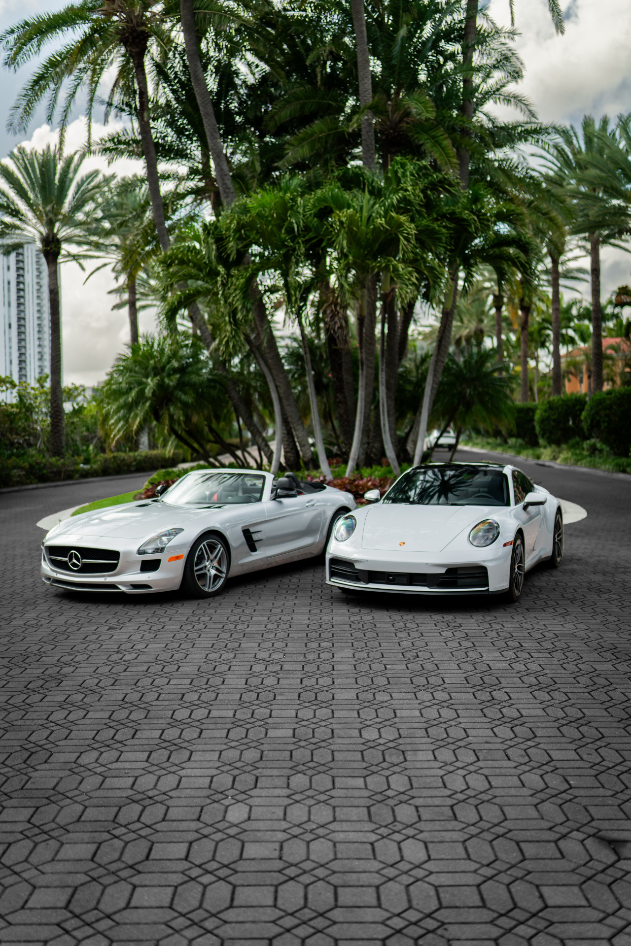 Mercedes SLS AMG and Porsche 911 in Miami
